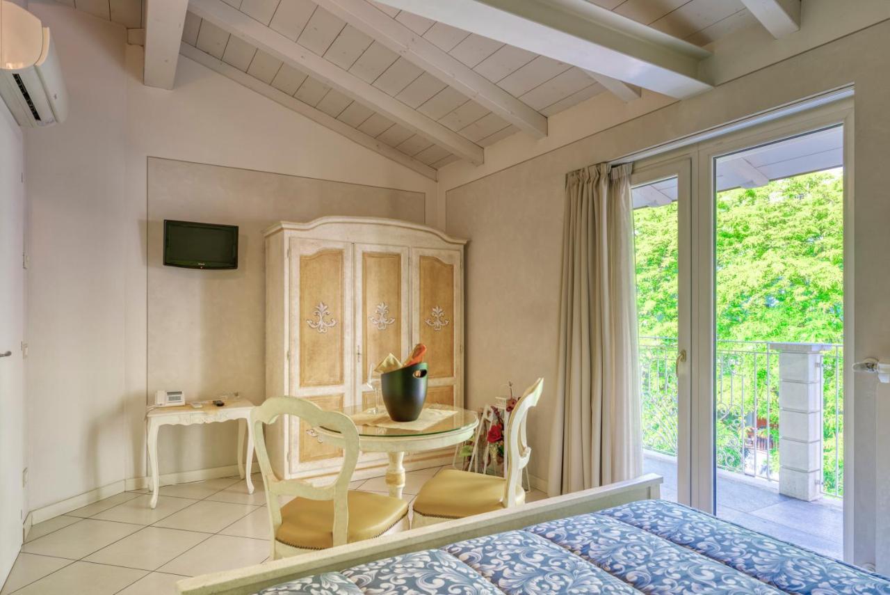 Villa Liberty Darfo Boario Terme Bagian luar foto